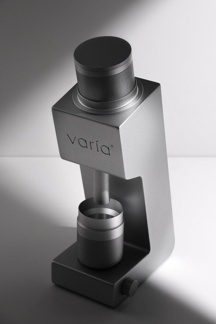 Varia VS4 single dose kværn i studielys
